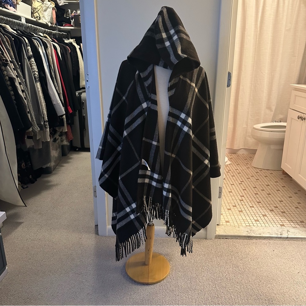 Brown Burberry Check Shawl Cape with Hood - Picture 10 of 15